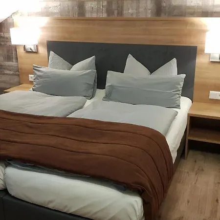 ホテル Landgasthof Hirsch Marktlustenau