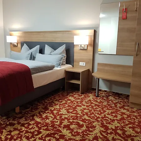 Landgasthof Hirsch Otel Marktlustenau
