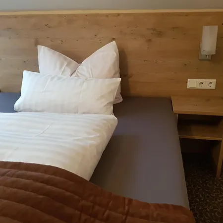 Landgasthof Hirsch Otel Marktlustenau