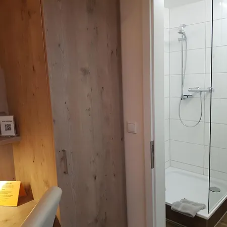 ホテル Landgasthof Hirsch 3*