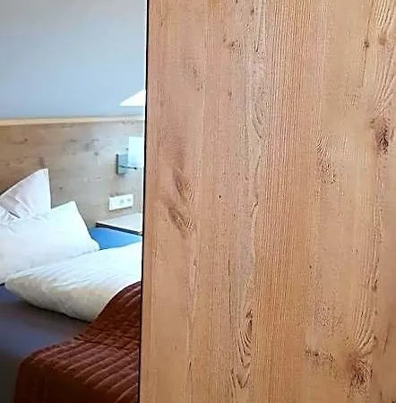 Landgasthof Hirsch Hotel 3*