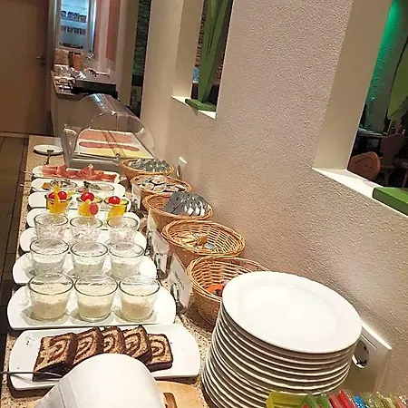 Landgasthof Hirsch Hotel 3*