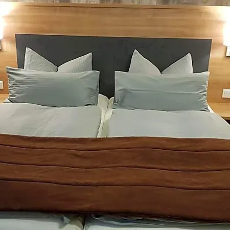 Landgasthof Hirsch 3*